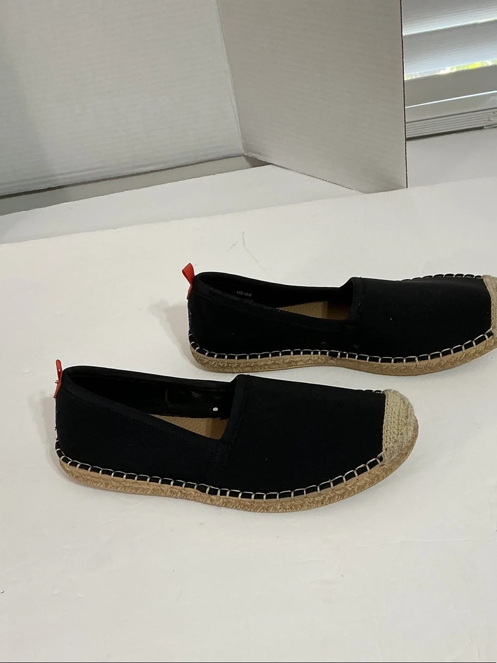 Sea Star Sz 8 Black Espadrille Flat Water Shoes with Jute Toe